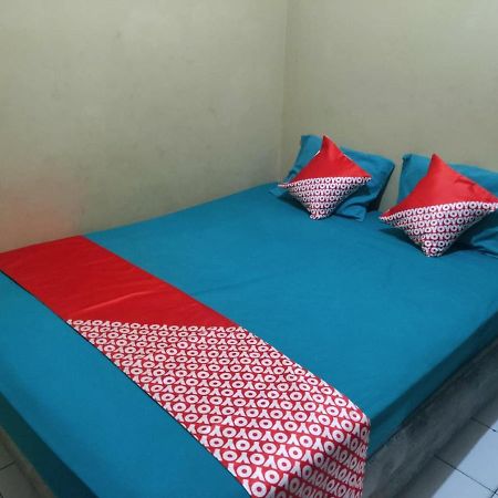 Oyo 90041 Hotel Sinar Lumayan Syariah 巴厘巴板 外观 照片