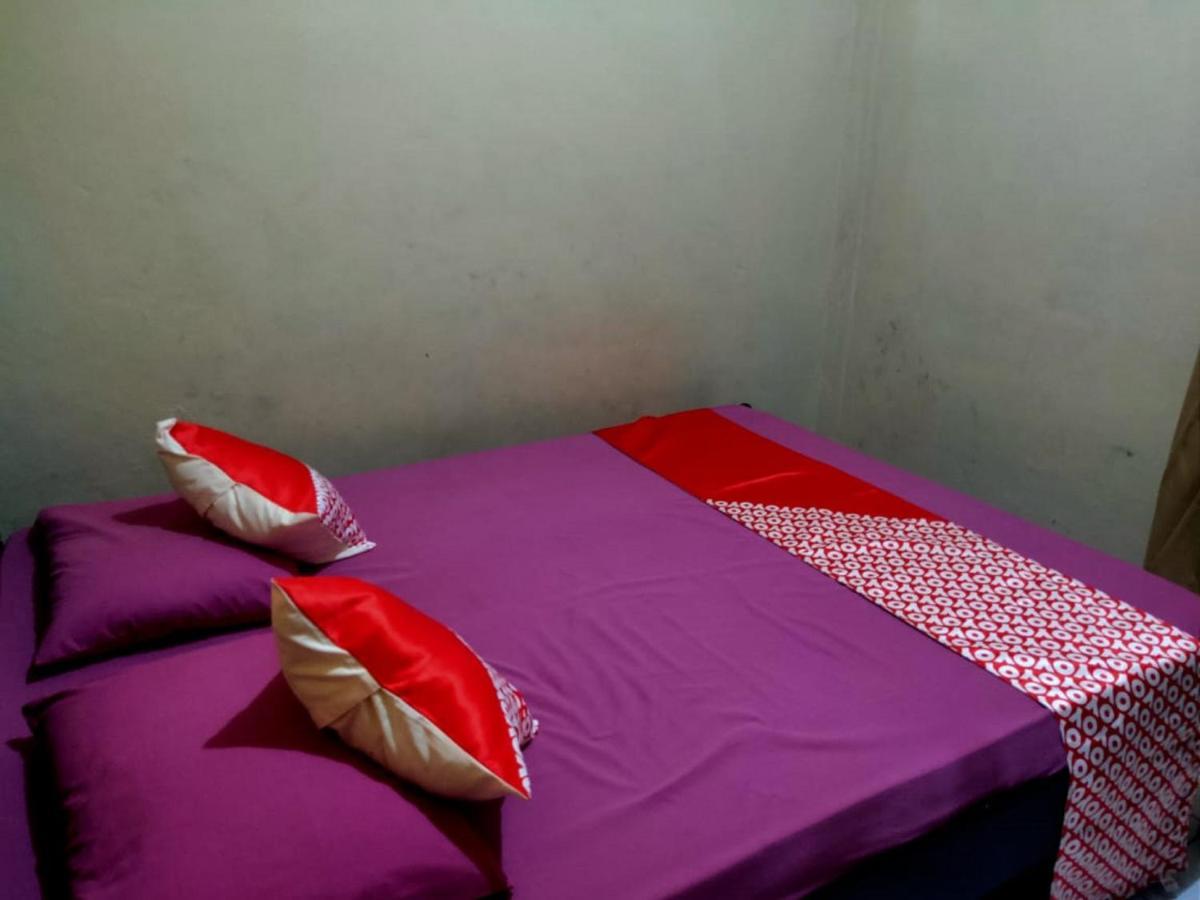 Oyo 90041 Hotel Sinar Lumayan Syariah 巴厘巴板 外观 照片