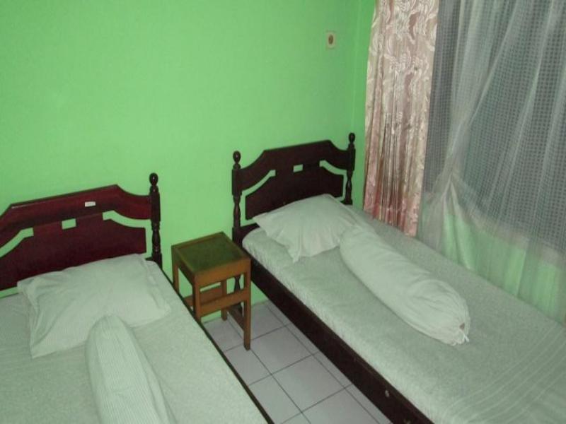 Oyo 90041 Hotel Sinar Lumayan Syariah 巴厘巴板 外观 照片